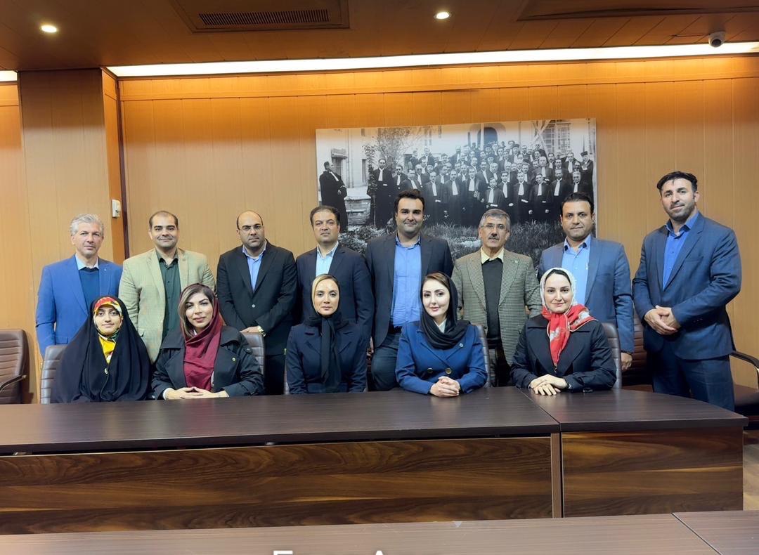 وکیل ملکی شادی هواسی